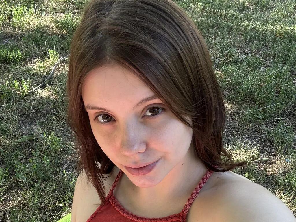 Discover LolliSoft, she wants to masturbate for you LolliSoft from LiveJasmin