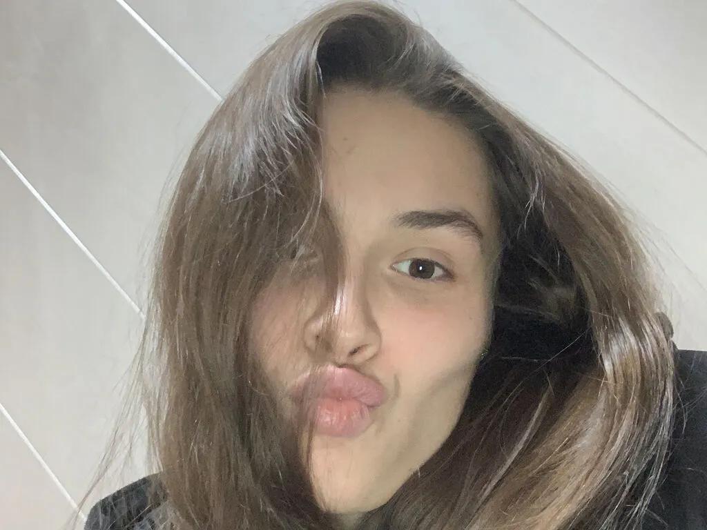 Sexy MarissaFitzen wants you to fuck her body now MarissaFitzen from LiveJasmin