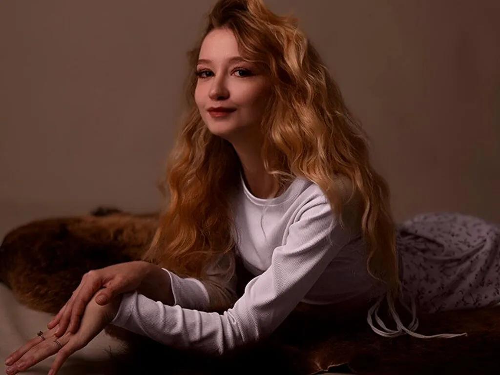 Sweet MayLilly wants you to fuck her body now MayLilly from LiveJasmin