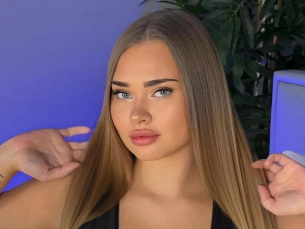 MilaRaven from LiveJasmin