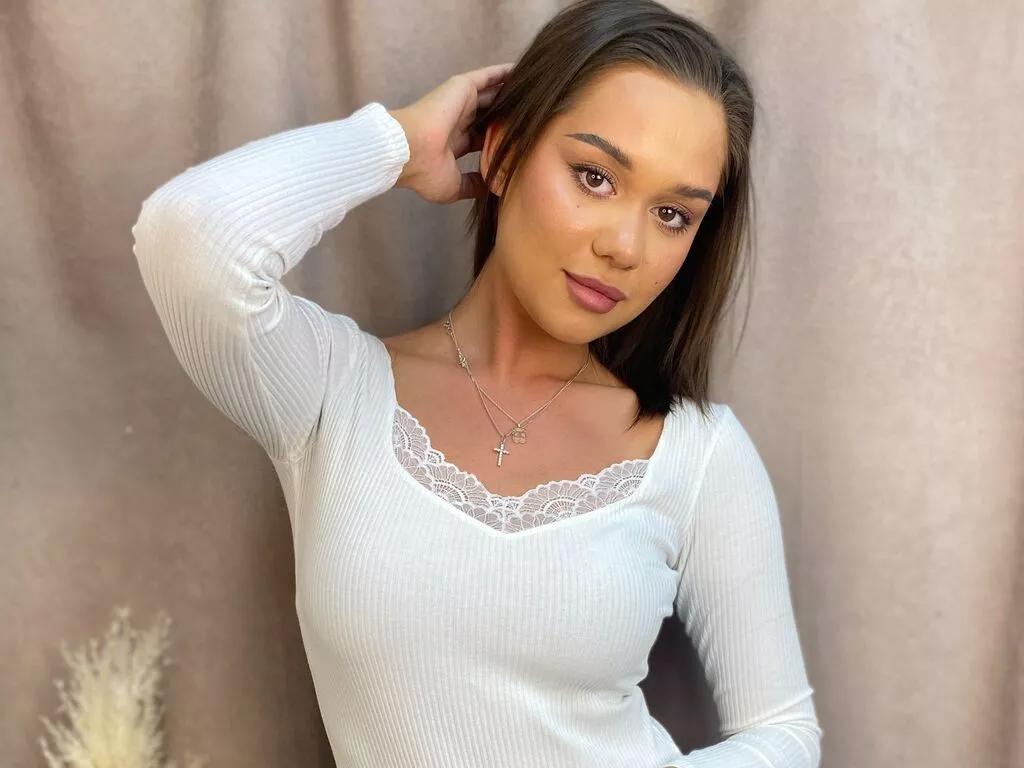 MoireEsse on LiveJasmin 