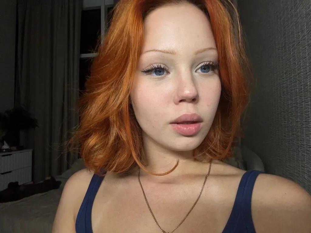 RemmyFoxes on LiveJasmin