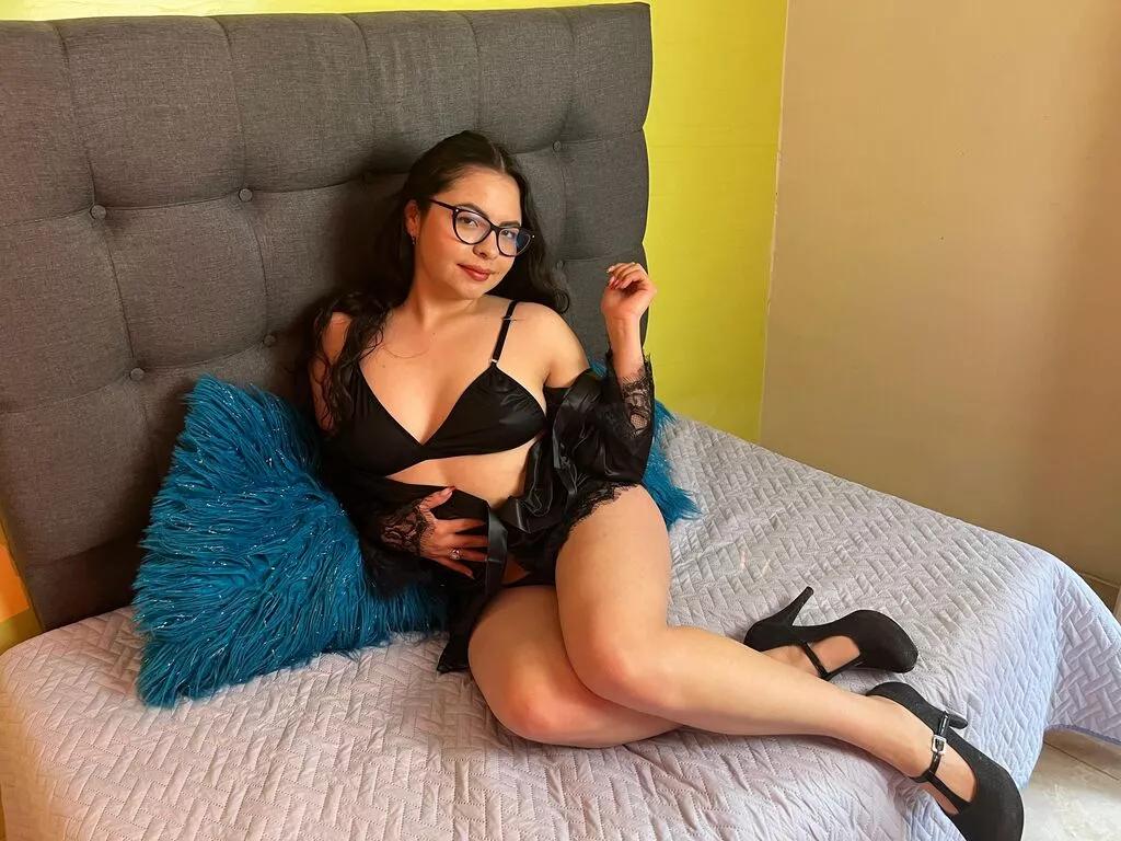 SapphiraLux on LiveJasmin 