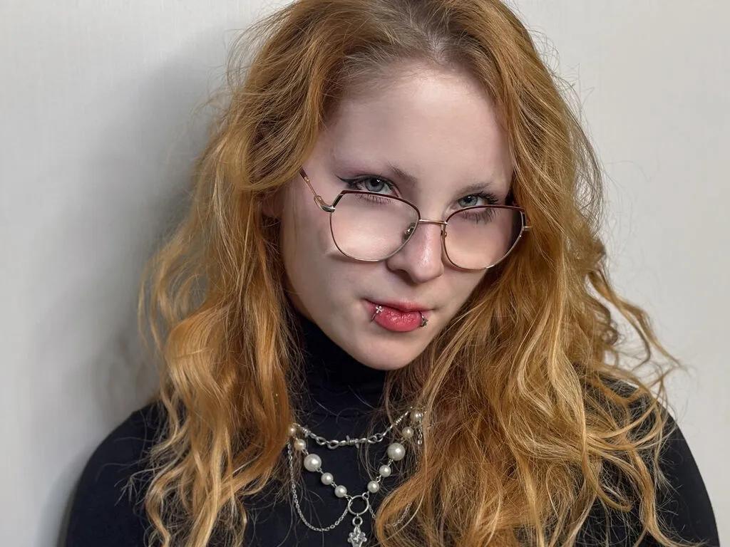 Cute SofiaDyson from LiveJasmin SofiaDyson from LiveJasmin