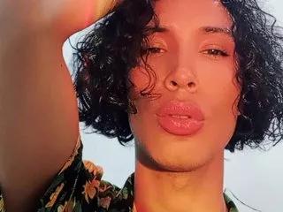 AdrianFloresX on Streamate 