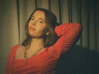 Offline AlicePure on Streamate