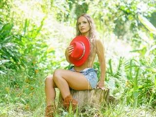 AlmaaFiel on Streamate 