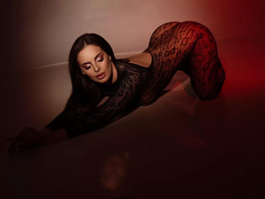 Group AlmaLuv on Streamate