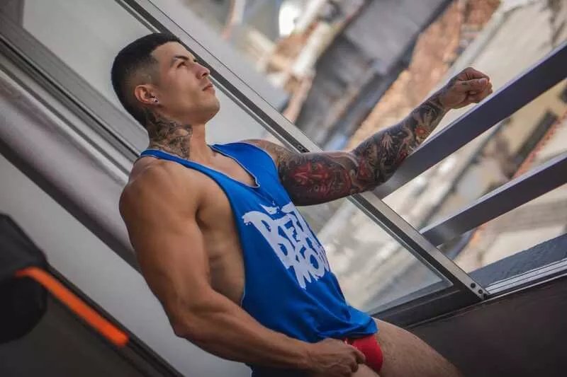 Offline AndresClarck18 on Streamate