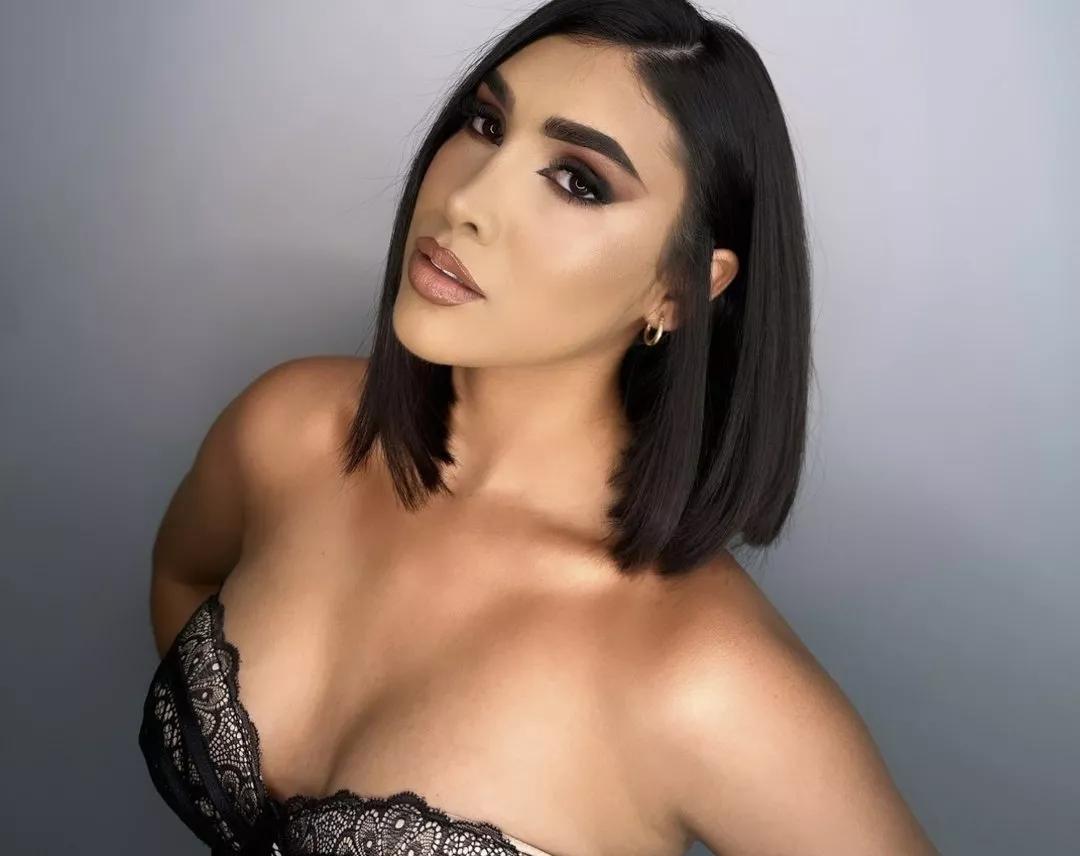 AriaMatheuss on Streamate 