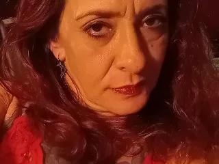 Offline Beautiflyshort199 on Streamate