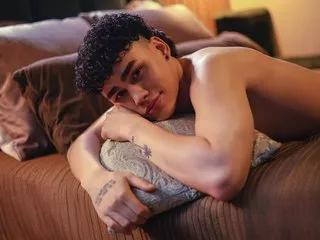 BossManKaii on Streamate 