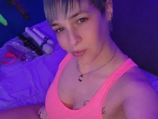 Bustymilfnxtdoor on Streamate 