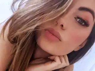 Carla_Simmonss on Streamate 