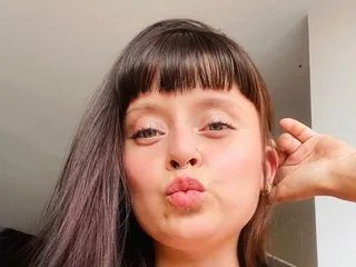 Offline CARRIE_GB on Streamate