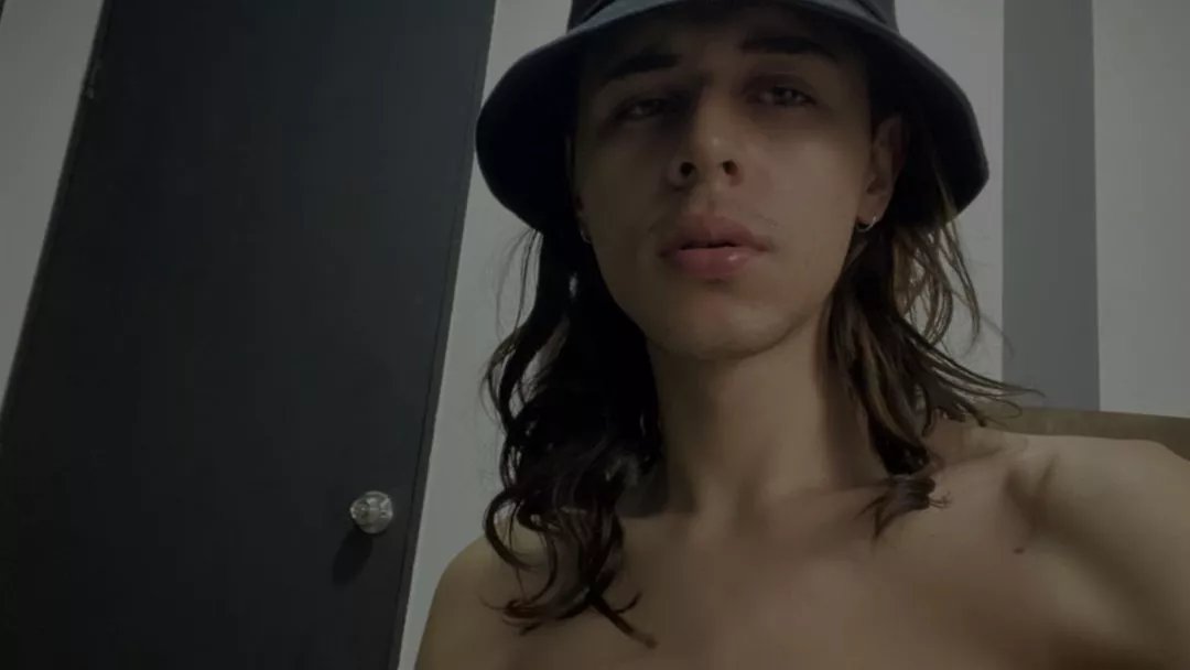 Offline Cdusan on Streamate