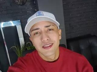 Dazo_vnzl18 on Streamate 