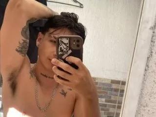 derekfly on Streamate 