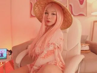 EmilyChachati from Streamate