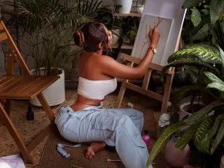 Offline EmmaClayton on Streamate