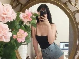 EmmieBee from Streamate