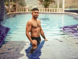 ethaanjones on Streamate 