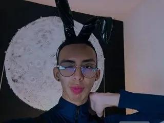 Naked EthanCoxx19 wants you to fuck his body now EthanCoxx19 from Streamate