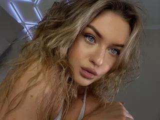 EvyFox on Streamate 