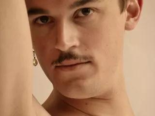 ForeverYoungJS on Streamate 