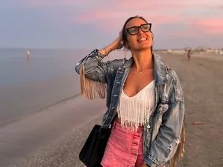 Gattina1990 from Streamate