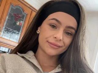 Watch Ghinawilks, she wants to masturbate for you Ghinawilks from Streamate