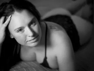 Offline Gingersnapgem on Streamate