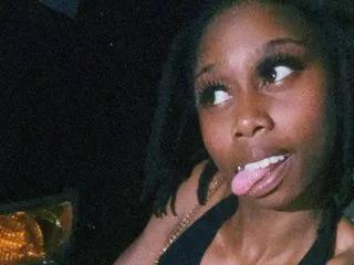 Offline HannahLee25 on Streamate