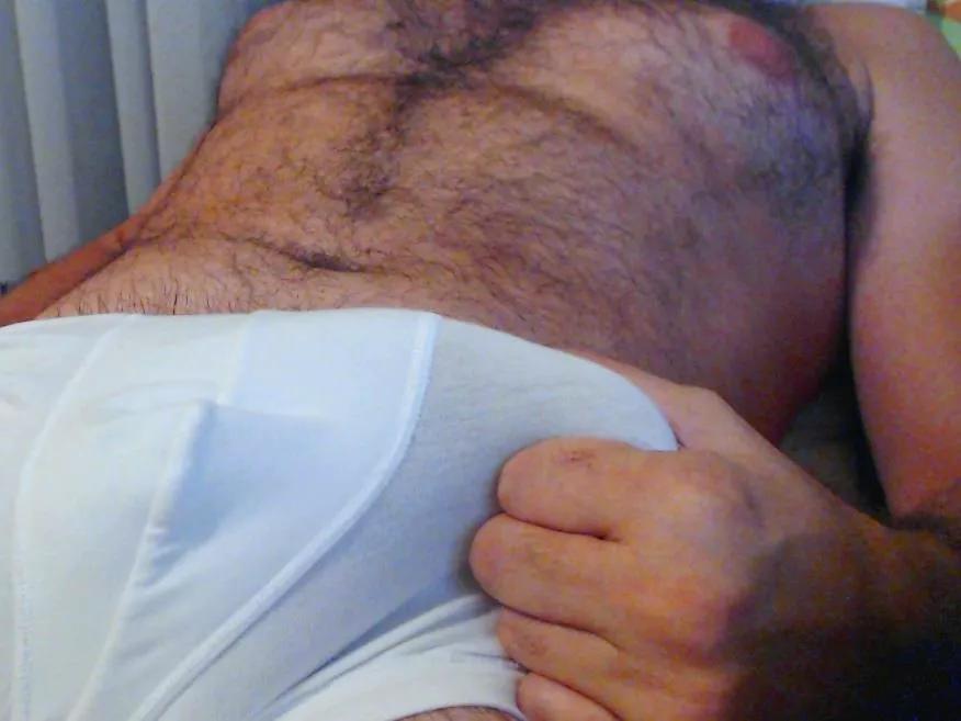 hardhairyb1g on Streamate 