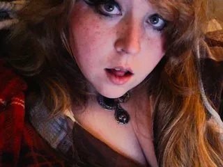 Offline HazelEyedGinger on Streamate