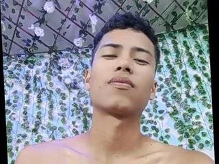 Admire Streamate's Jackmotta21 Jackmotta21 from Streamate