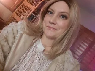 JenDoll from Streamate