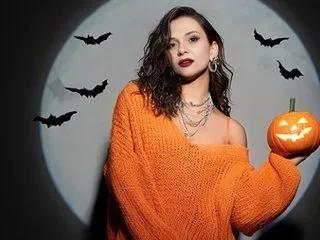 Admire JulieTorres, she wants to masturbate for you JulieTorres from Streamate