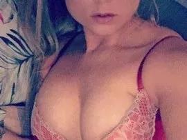 KateDivineUK on Streamate 