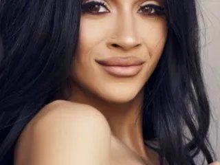 Offline KIMBERLYI on Streamate