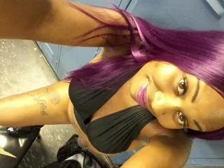 Offline laylafoxxi on Streamate