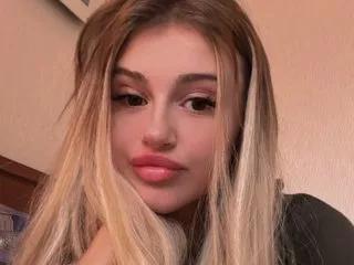 LilSunny on Streamate 