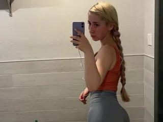 littlefootgirl52 from Streamate