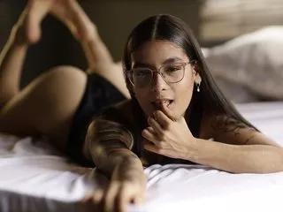 LittleLau on Streamate 