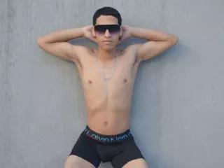 Lucciano200 on Streamate 