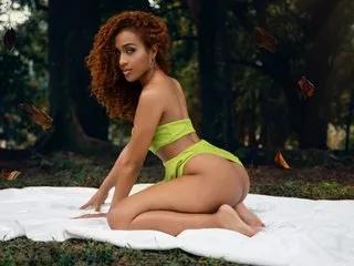 Masturbate to sweet performer MaiaCox MaiaCox from Streamate