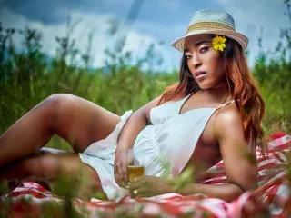 Offline MELANYDAVIS18 on Streamate