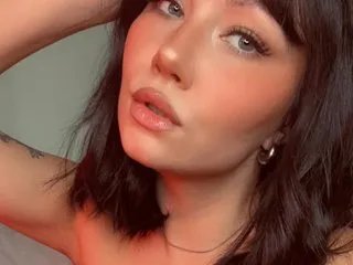 Offline MiaHolland on Streamate