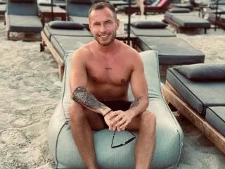 MikeBigDick on Streamate 