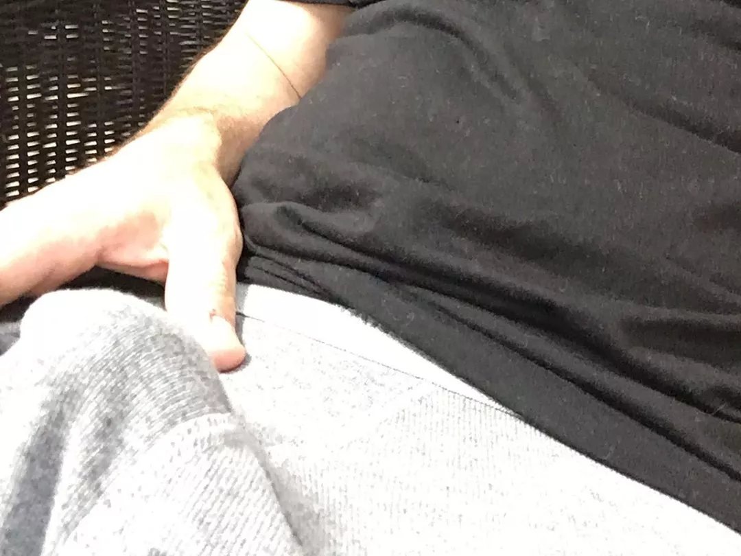 Offline morekinkythanu on Streamate